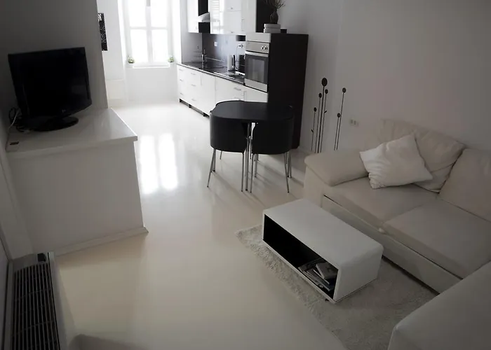 Via Liberta 公寓 皮兰