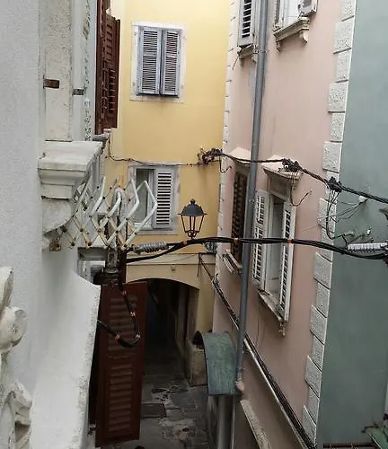 Via Liberta * ピラン